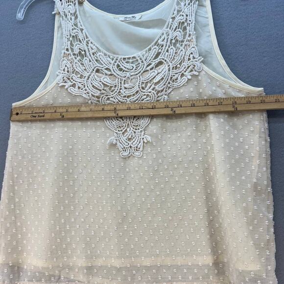Miss Me Women's Tank Top Size Large Cream Swiss Dot Crochet MT2098T 51 - Picture 2 of 13